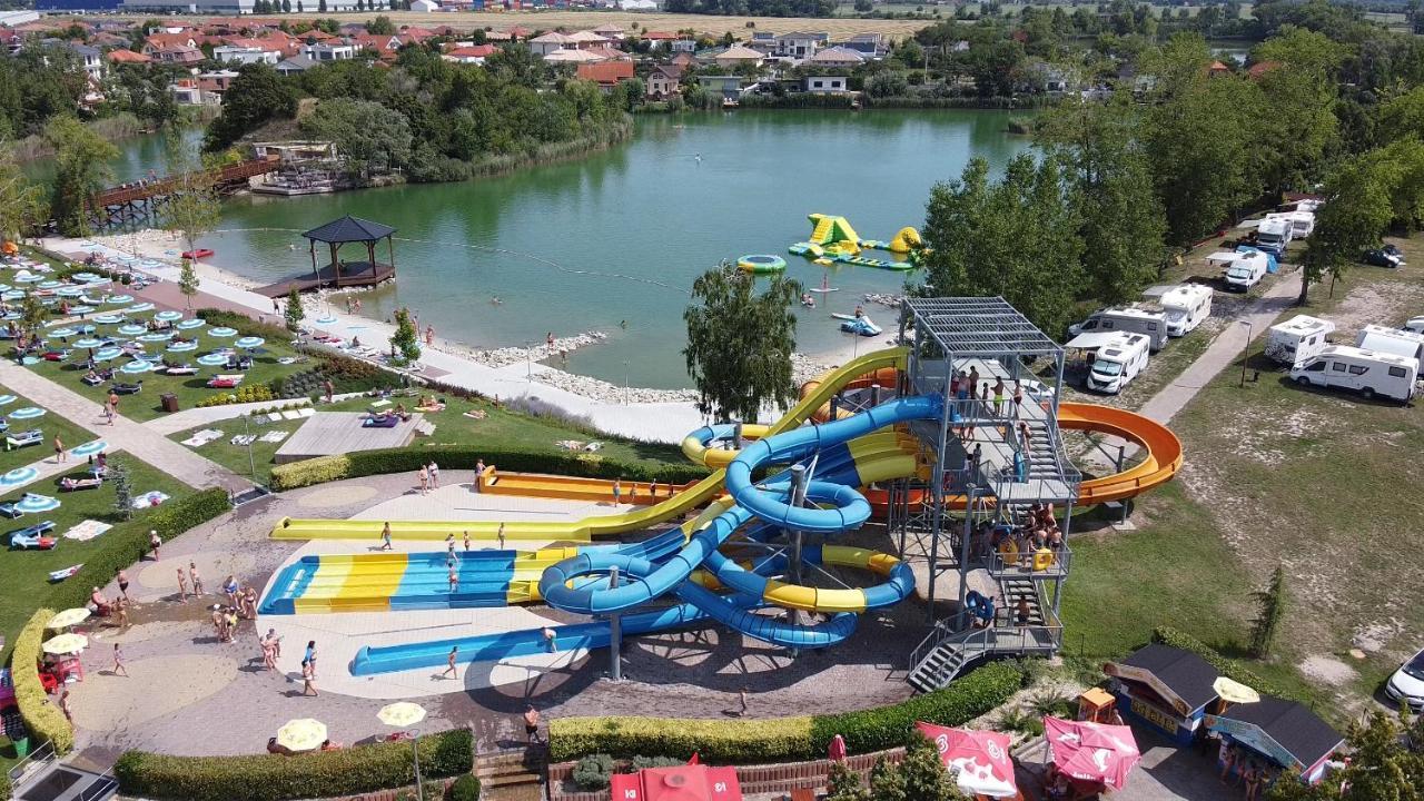 Rivapark Apartment ดูนาจสก้า สเตรด้า ภายนอก รูปภาพ